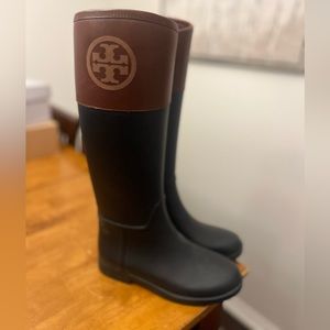 Tory Burch Boots